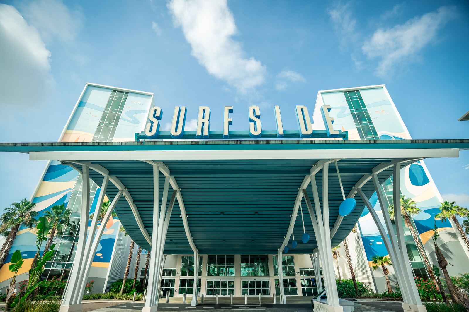 The Surfside sign above the entrance at Universal's Endless Summer Resort
